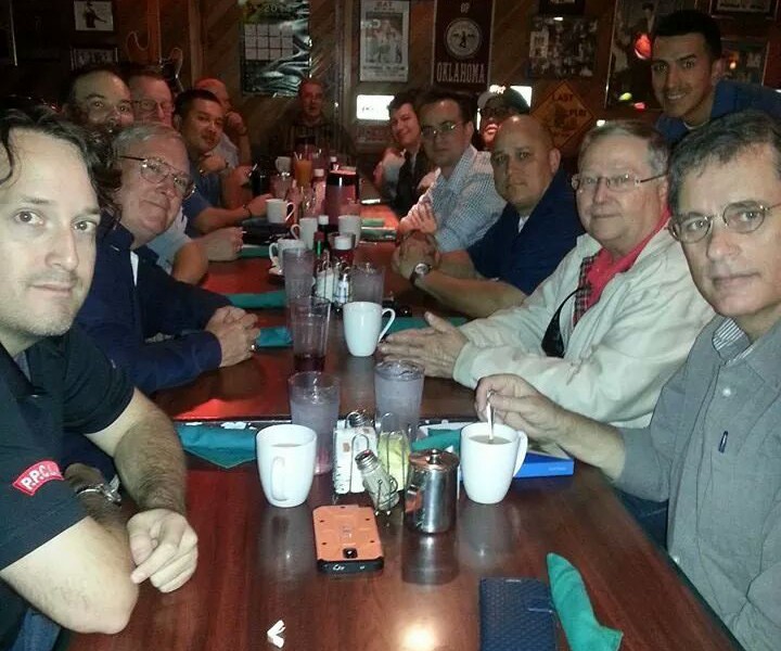 .facebook_1418301707316